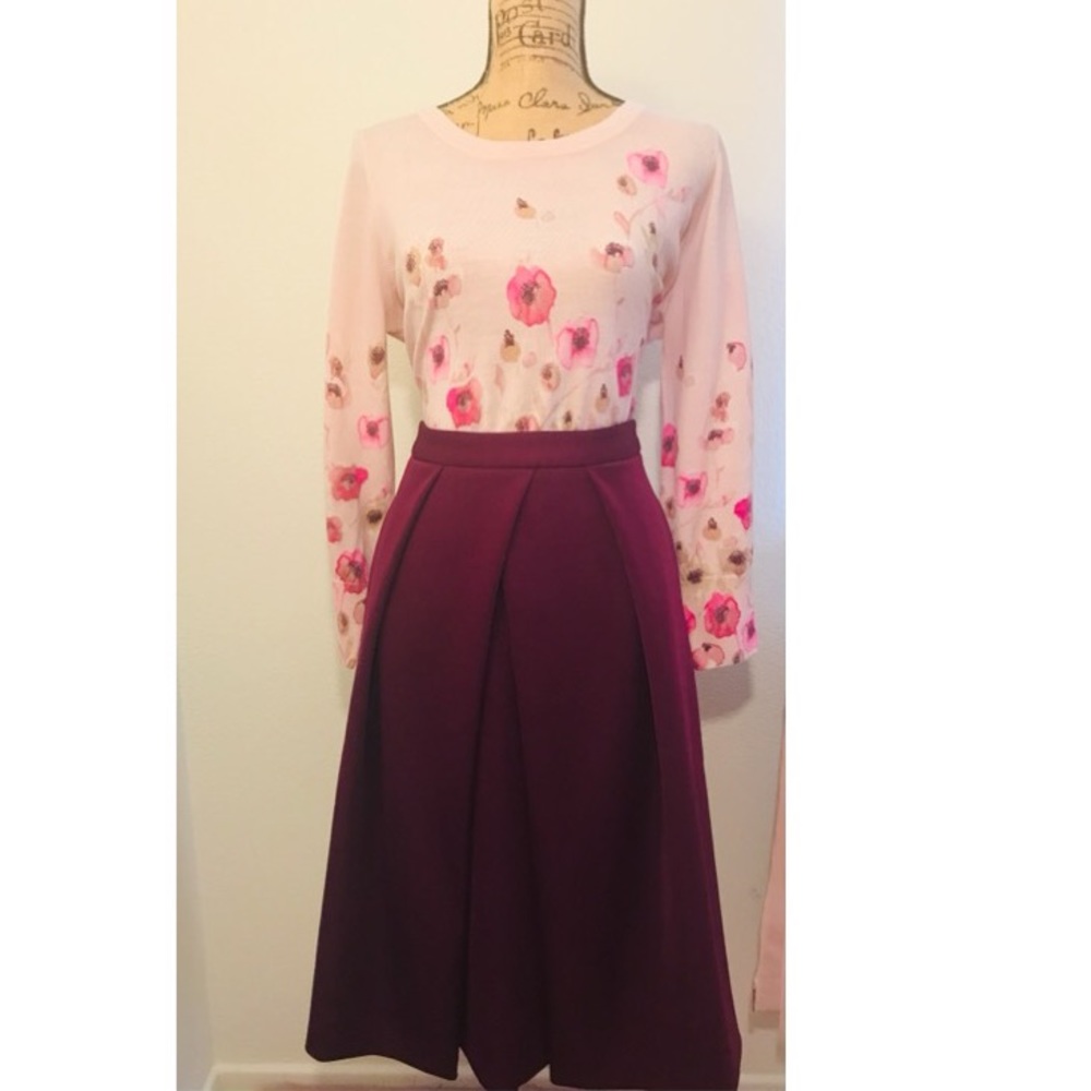 Vince Camuto purple skirt
